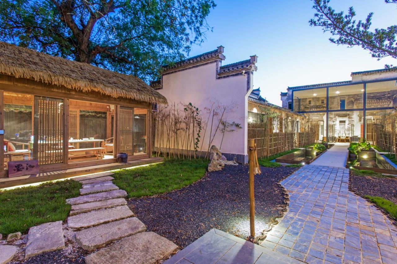 Hongcun Old Street Country House Montes Huang Exterior foto
